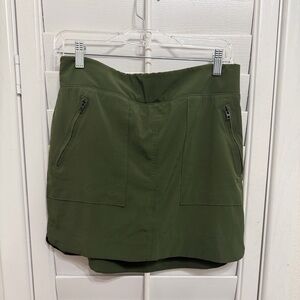 Athleta olive Green Skirt
